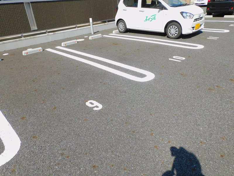 駐車場　駐車場