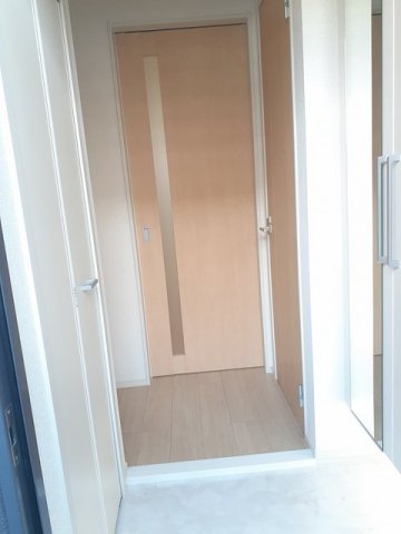 玄関　シンプルで使いやすい玄関です