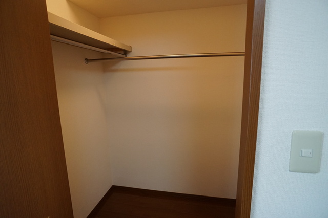 収納　ウォークインクローゼット
