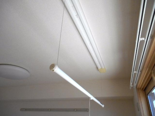 その他設備　室内物干し