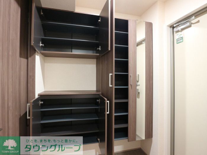 アミティエYの玄関写真
