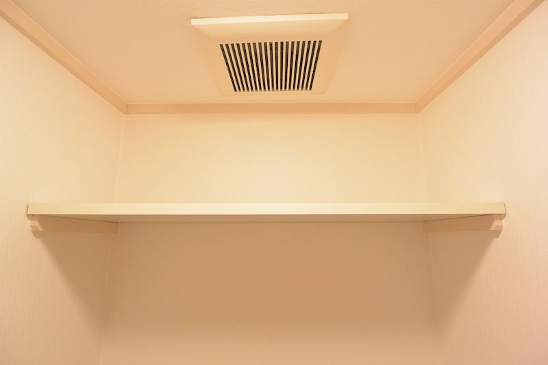 収納　トイレ棚