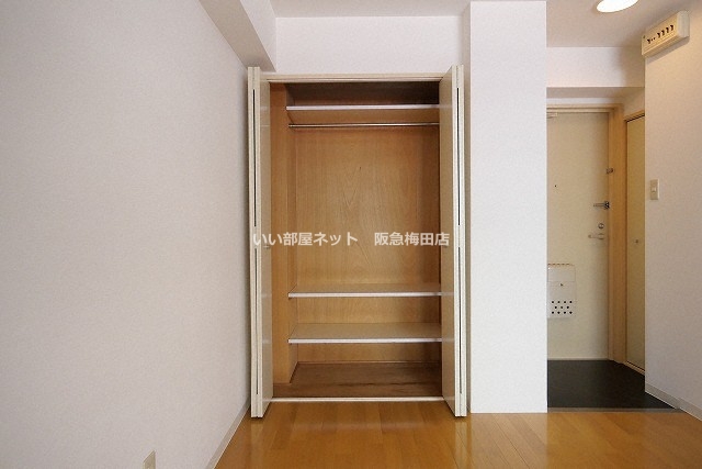 収納　※反転タイプになります。 画像と現状が異なる場合は現状優先と