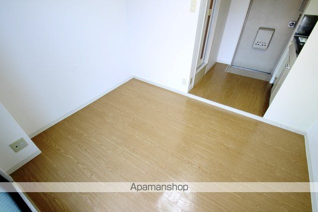 ジオナ柴島Iの居間写真