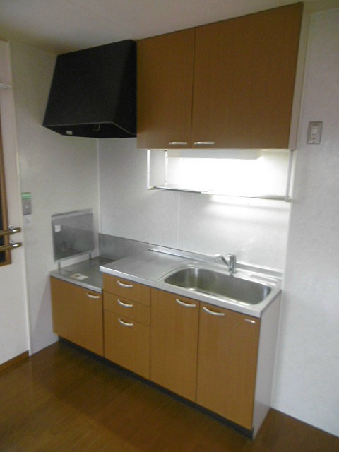 キッチン　写真は202号室です。（参考）