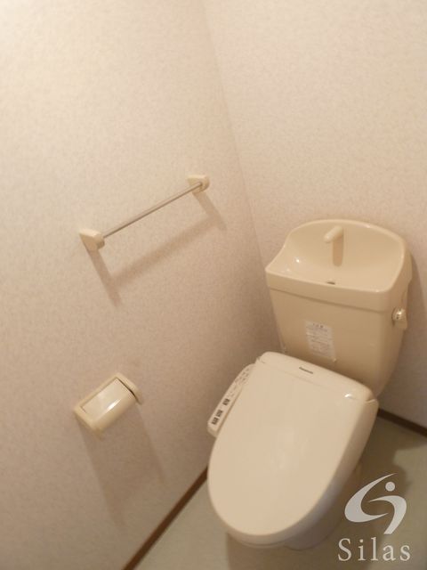 ＪＲ阪和線 百舌鳥駅 徒歩18分 2階建 築24年のトイレ写真