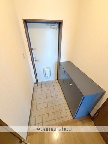 ヴェルジュ壱番館の玄関写真
