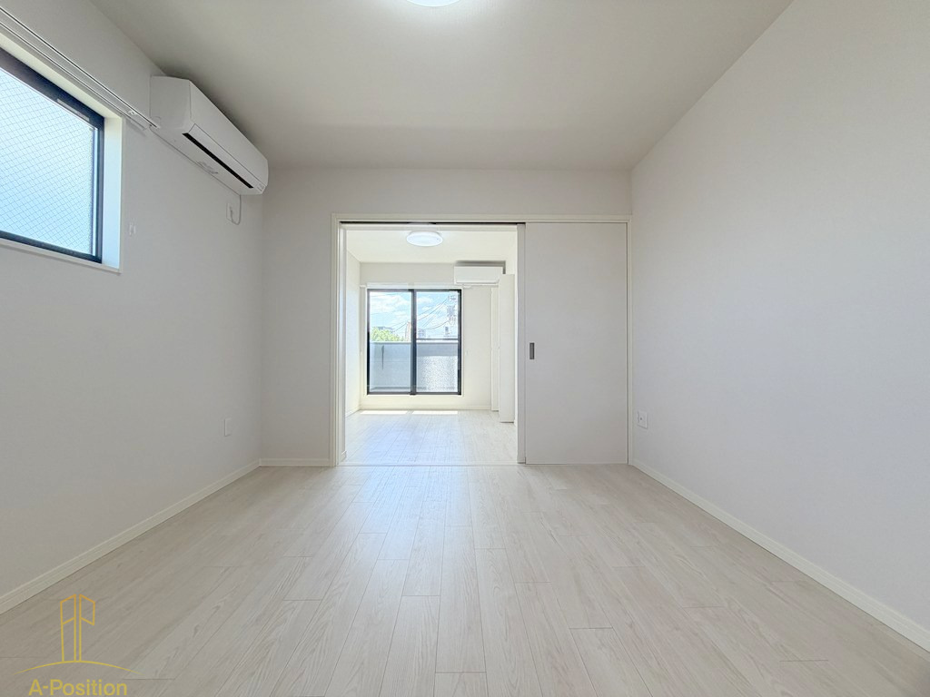 居室・リビング　Reglia今里North