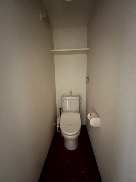 トイレ　※写真は103号室です