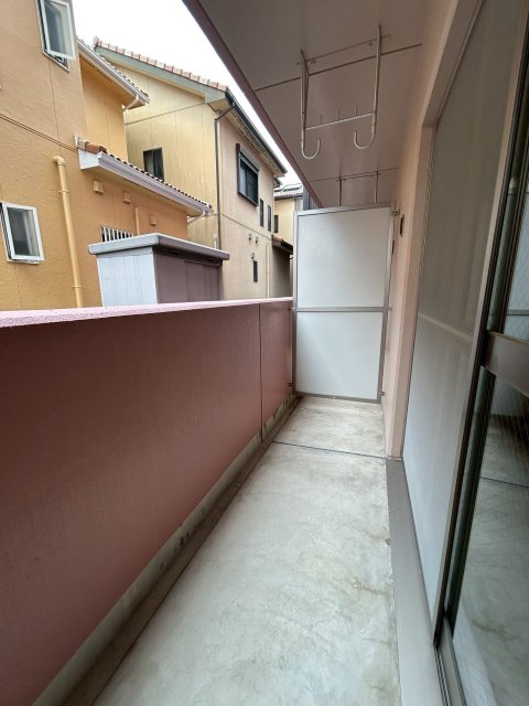 バルコニー　※写真は103号室です