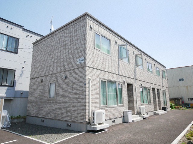 メゾンN18の外観写真