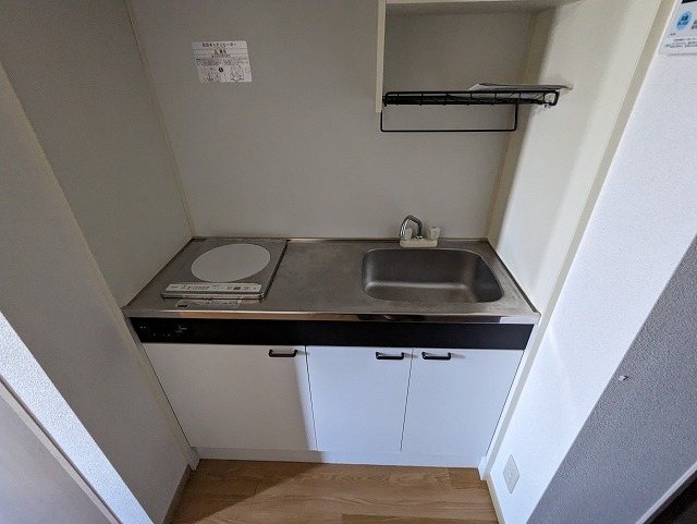 キッチン　※別部屋参考写真