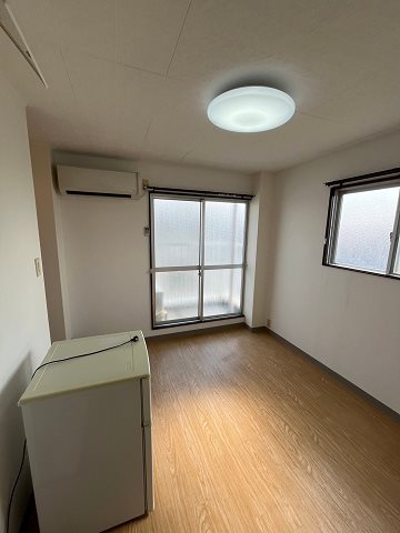 その他部屋・スペース　広くて明るい寝室