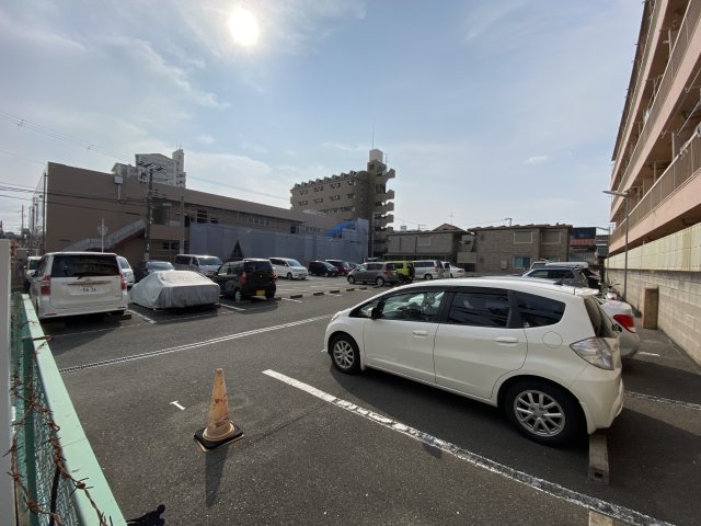 【大ケイハイツの駐車場】