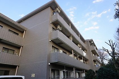 世田谷区北烏山のマンションの建物外観