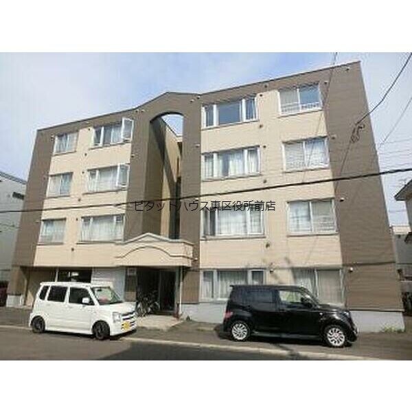 札幌市北区太平十一条のマンションの建物外観