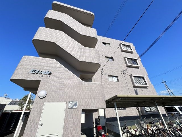 マンション　エトワールの建物外観