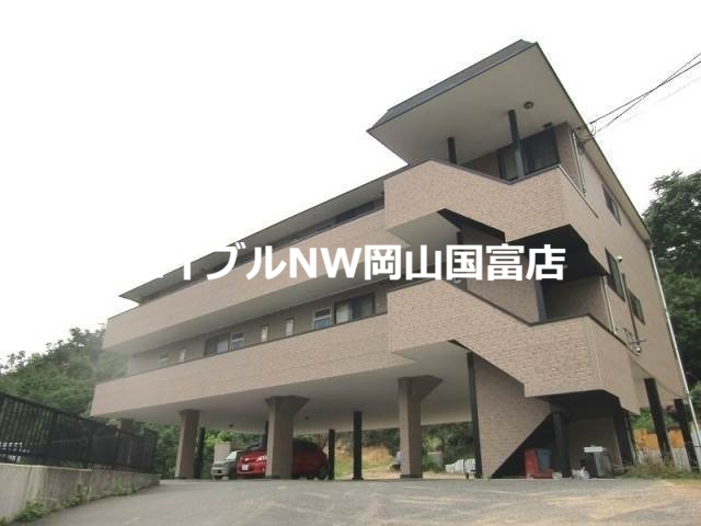 【グリーンシティの建物外観】