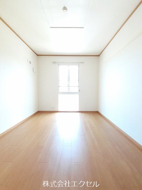 その他部屋・スペース　フローリングの室内です。