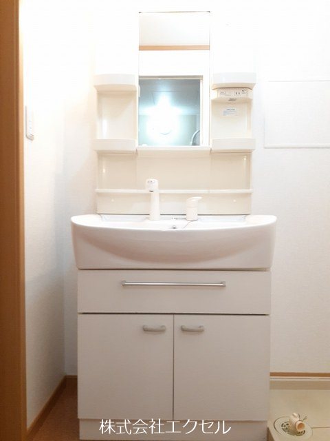 洗面設備　独立洗面台です。