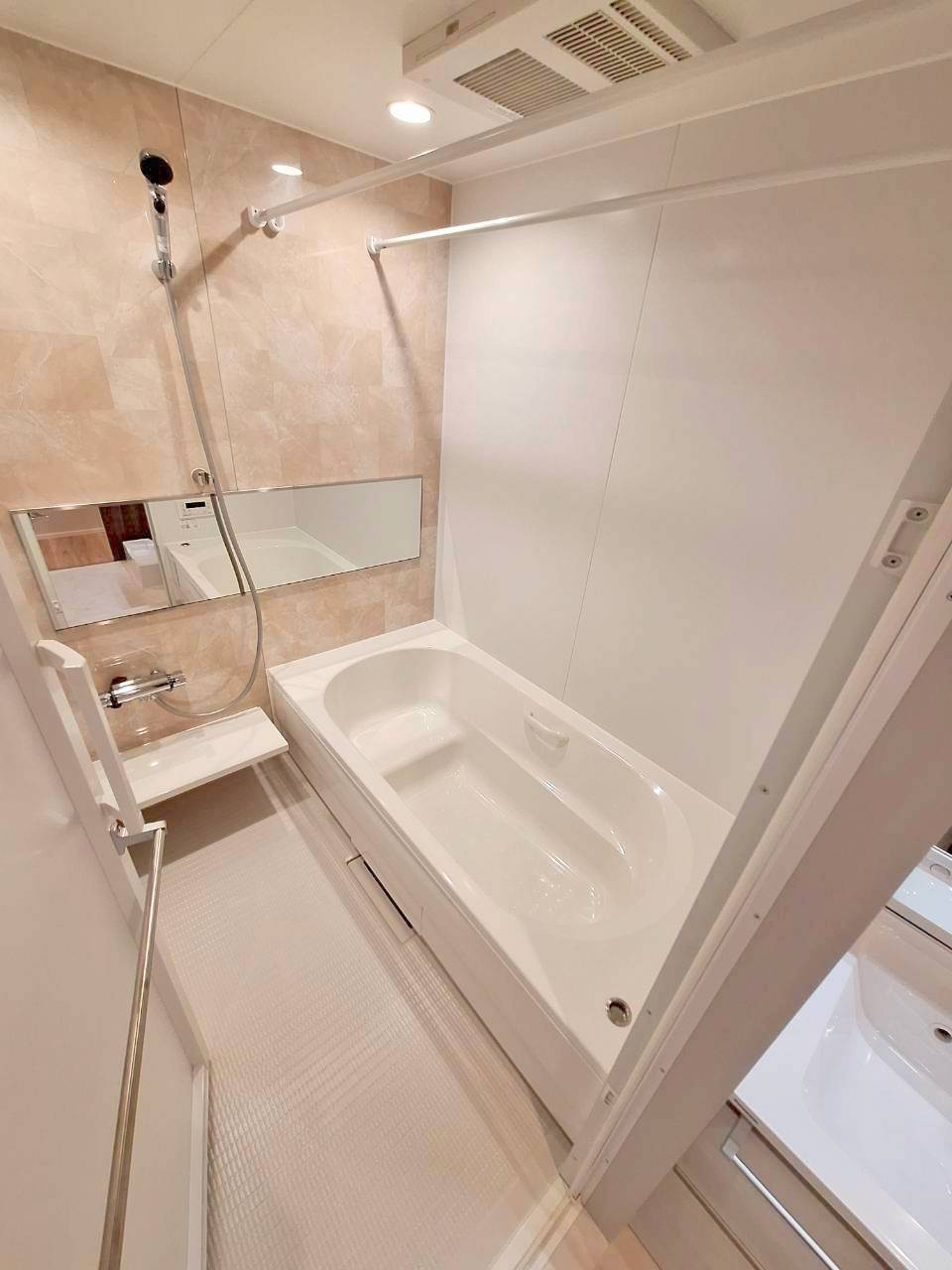 バス・シャワールーム　★追焚・暖房乾燥機付きバス★