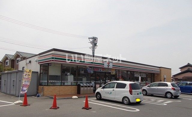 コンビニ　セブンイレブン 鈴鹿東玉垣町店（コンビニ）まで148m