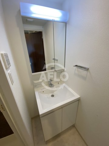 洗面設備　スプランディッド北巽　独立洗面台