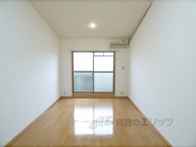 居室・リビング　居室