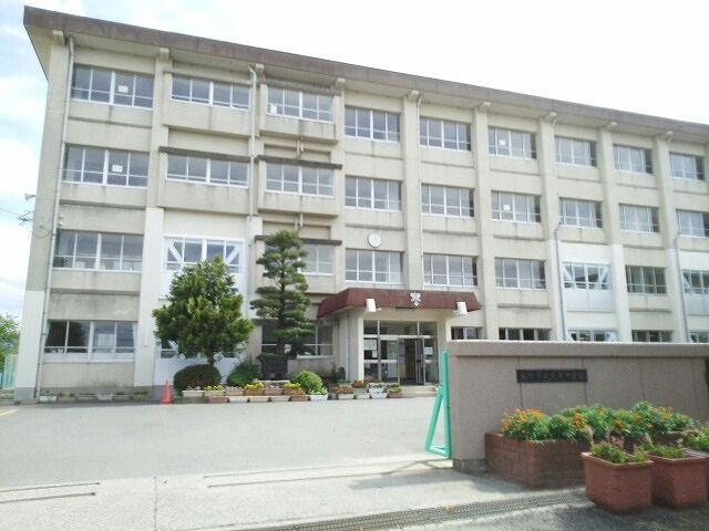 中学校　大東中学校（中学校）まで500m