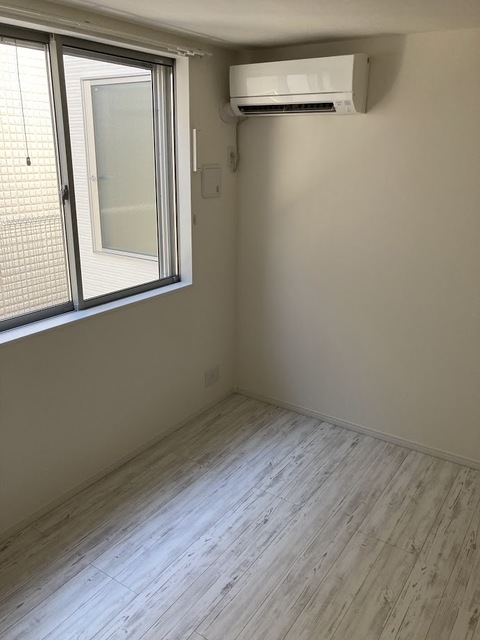 居室・リビング　室内