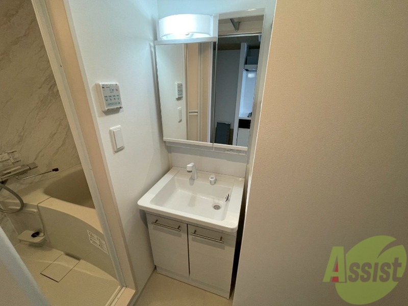 洗面設備　シャンプードレッサーで身支度もラクラクです！