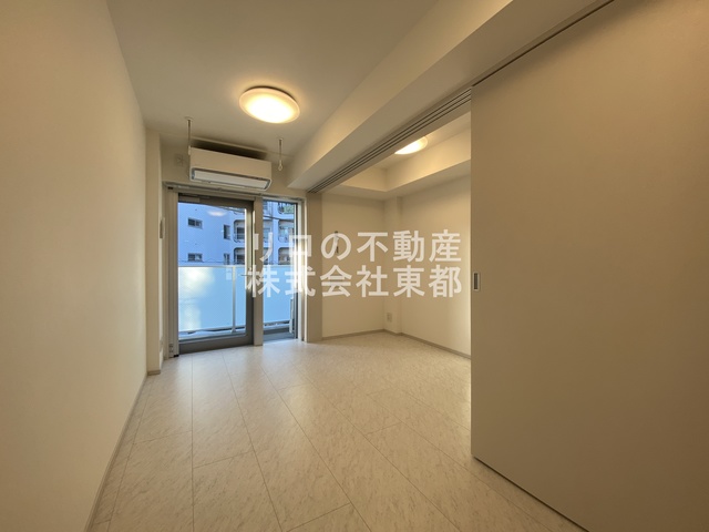 居室・リビング　明るい雰囲気で暮らしやすい！優しい質感の室内がオススメ☆