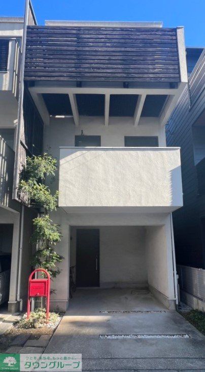 建物外観　エントランス