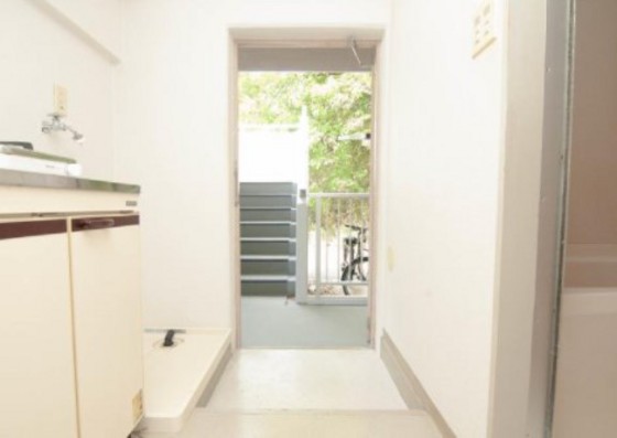 玄関　他部屋の写真です