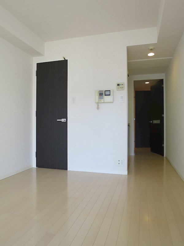 その他部屋・スペース　「清潔感のあるフローリングのお部屋です」