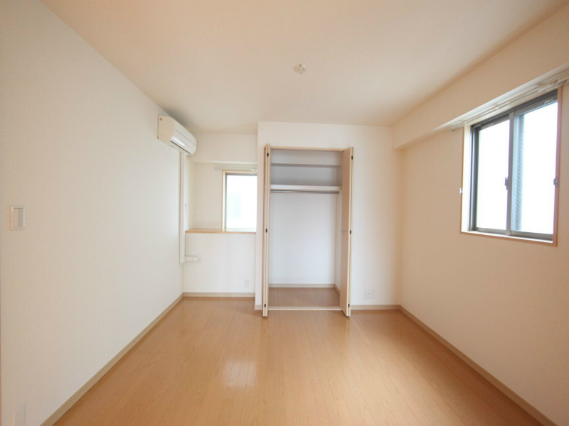 その他部屋・スペース　洋室6.8帖　クローゼット付（収納充実してます）