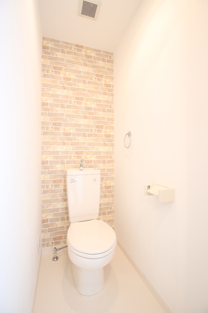 トイレ　別部屋参考写真です