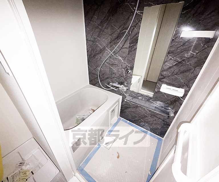 建物外観　・建築中