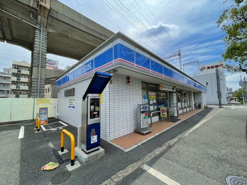 コンビニ　ローソン東大阪高井田元町店（コンビニ）まで518m