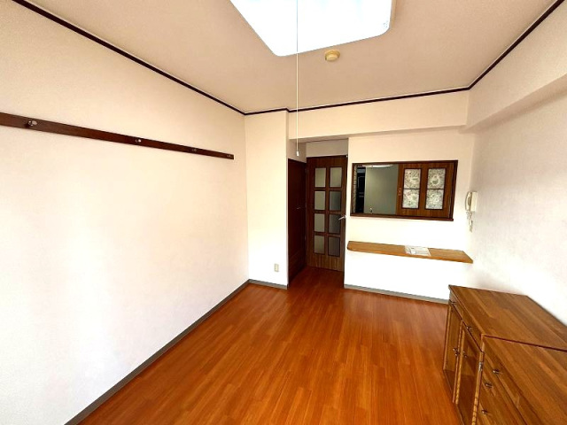 居室・リビング　別号室の写真です