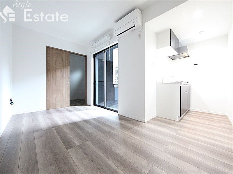 居室・リビング　内装