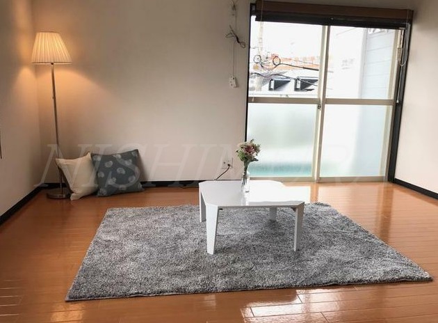 居室・リビング　※入居中の為、前回募集参考写真（モデルルーム）