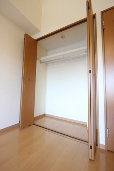 収納　※別部屋の写真です