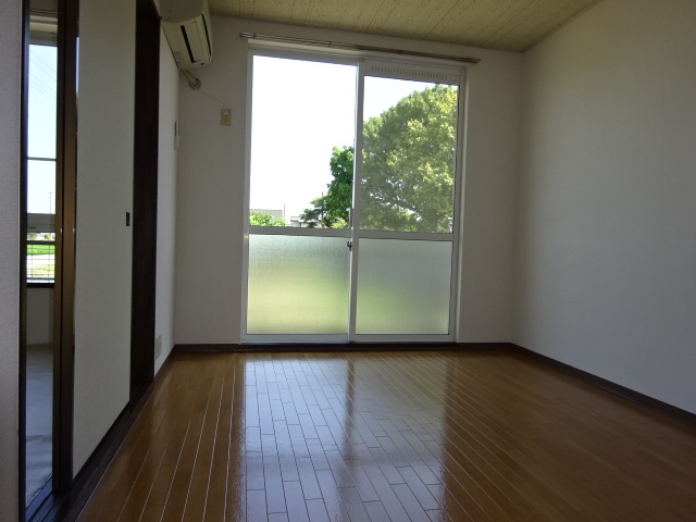 居室・リビング　洋室