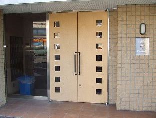 エントランス　ソリテア四谷荒木町