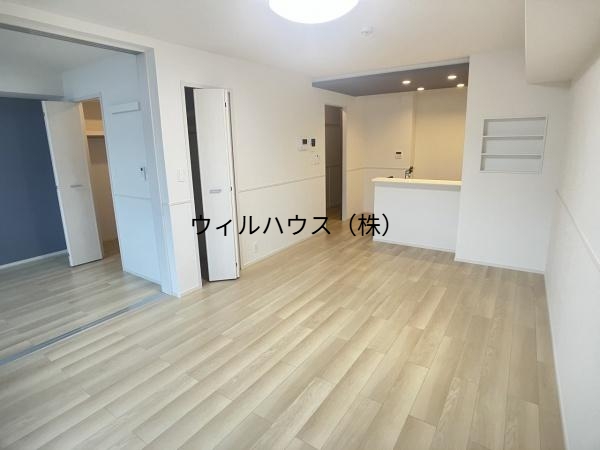 居室・リビング　室内きれいです！