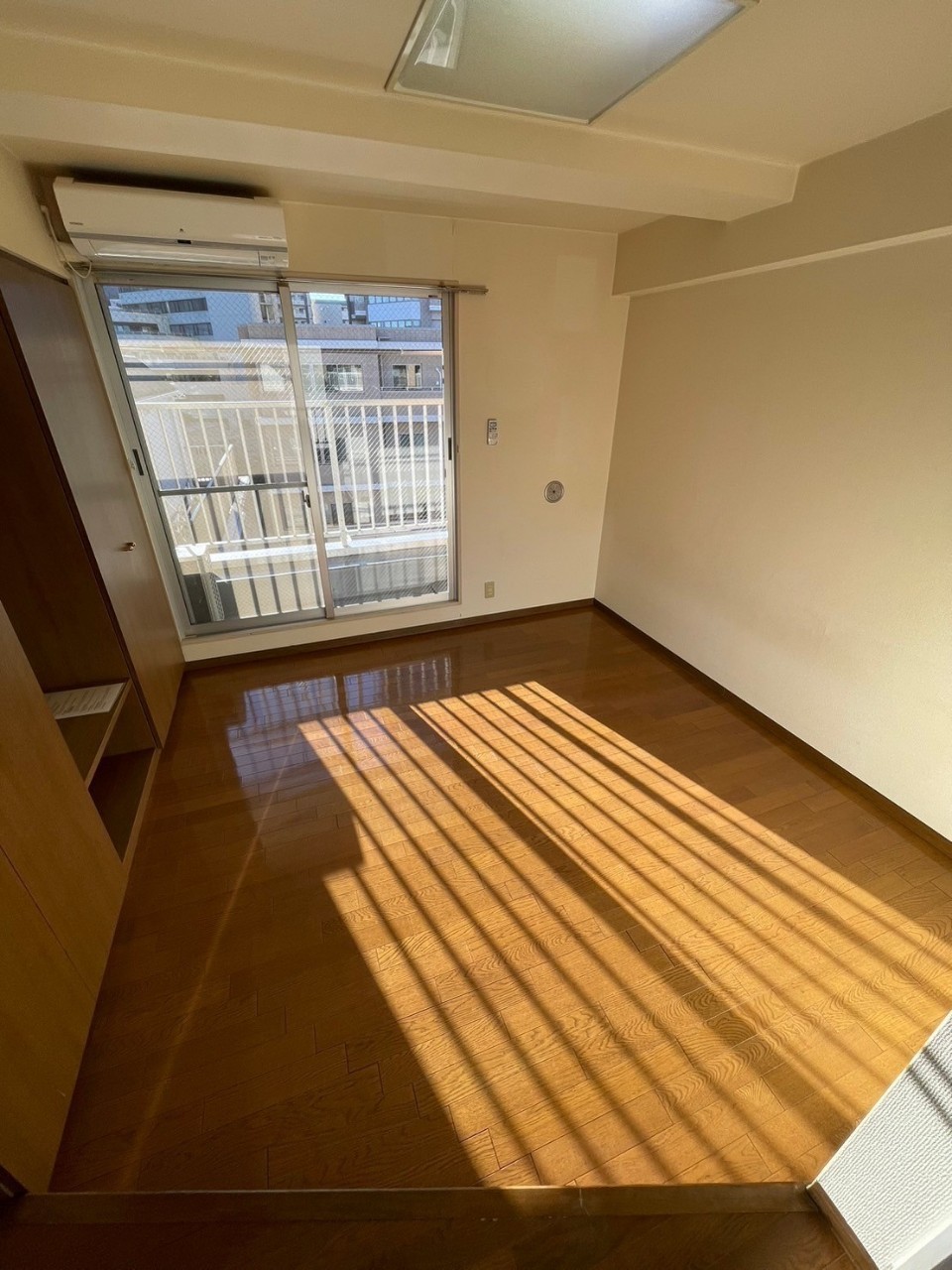 居室・リビング　※掲載写真は別のお部屋のものになります。