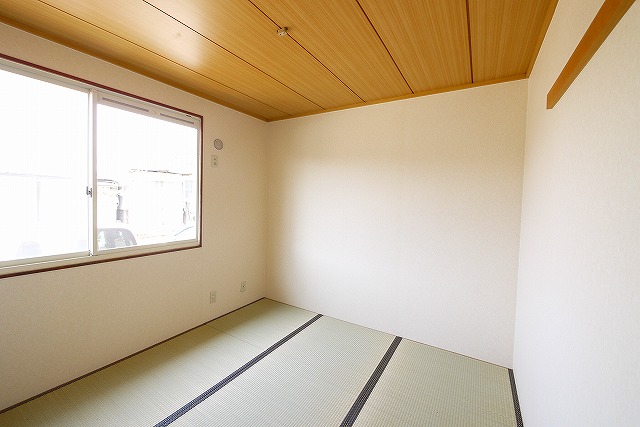 その他部屋・スペース　落ち着いて過ごせるお部屋なので、寝室にいかがでしょうか