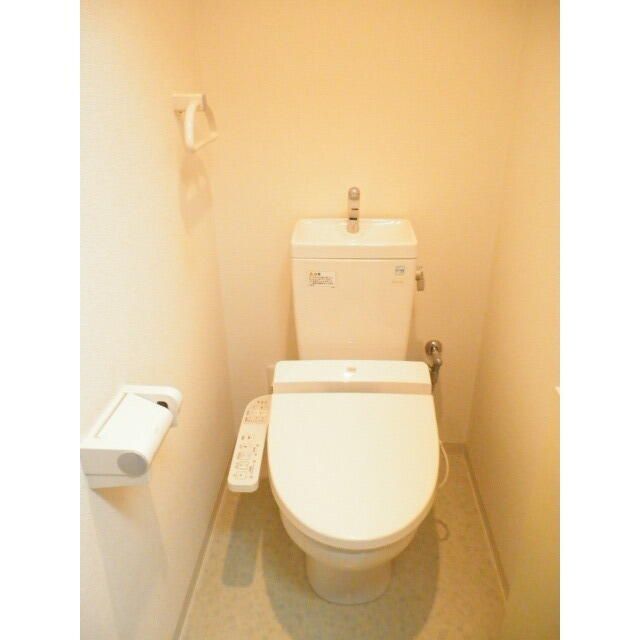 トイレ　■温水洗浄便座