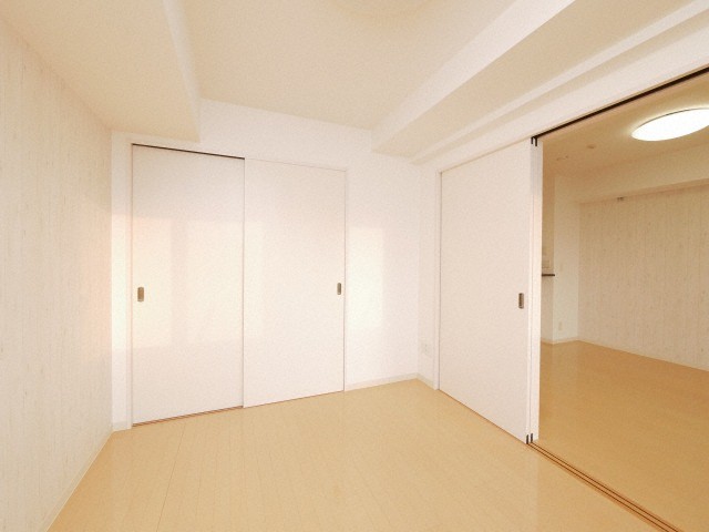 その他部屋・スペース　壁面が多く家具の配置がしやすいです♪